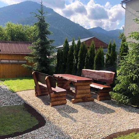 Apartmanovy Dom Vila Maros Pavčina Lehota Exteriör bild