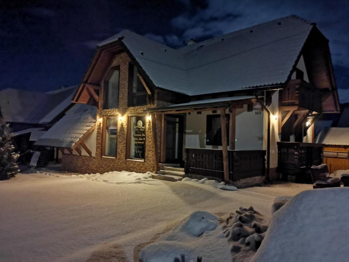 Apartmanovy Dom Vila Maros Pavčina Lehota Exteriör bild