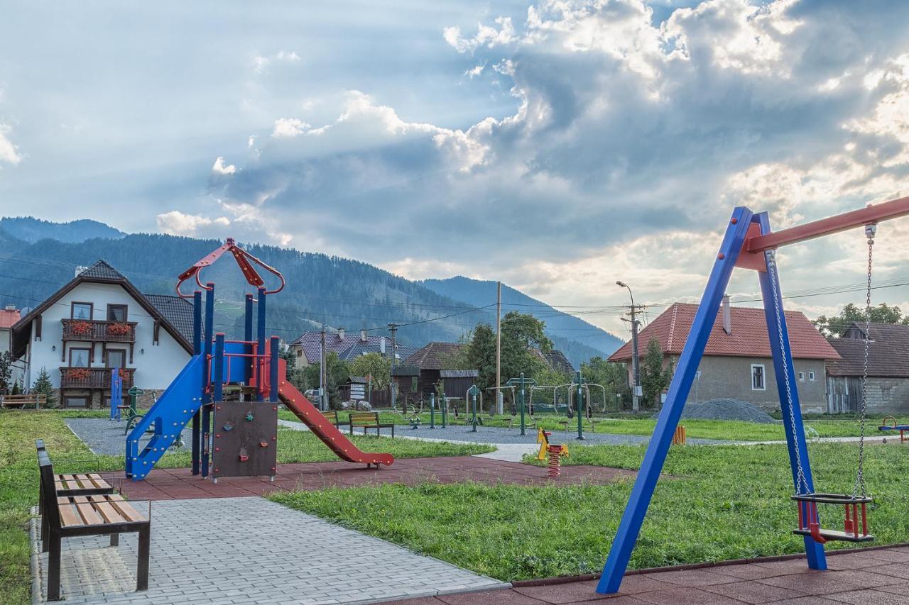 Apartmanovy Dom Vila Maros Pavčina Lehota Exteriör bild